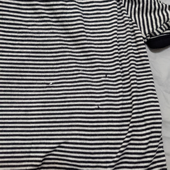 **LAST CHANCE! DONATING ON 9/30** Brandy Melville 3/4 Sleeve Crop Top - Picture 6 of 6